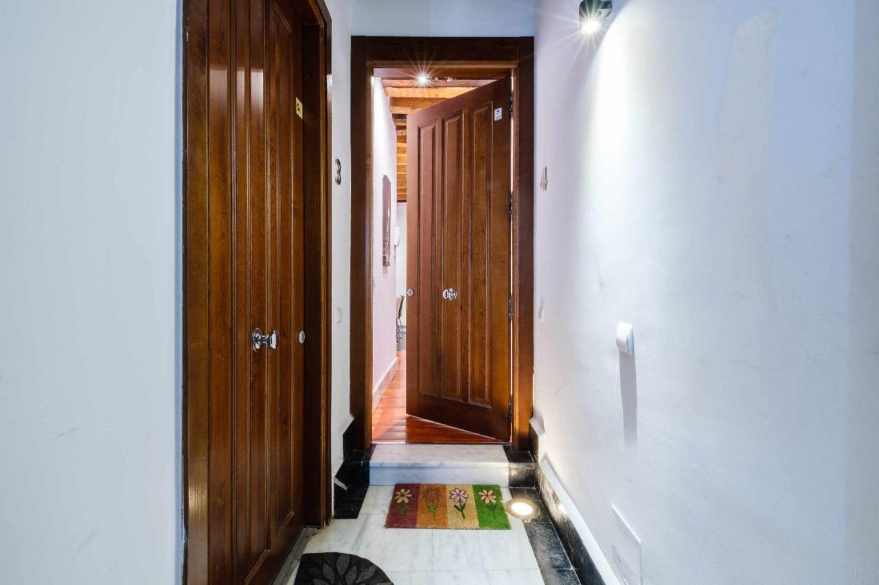 Apartamento Con Patio Junto A La Catedral By Toledo Ap Ngoại thất bức ảnh