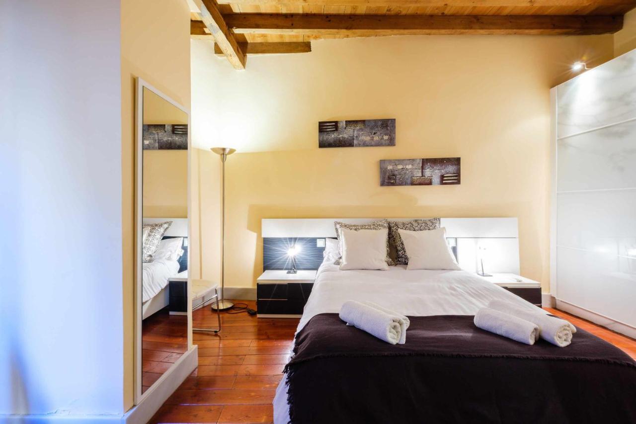 Apartamento Con Patio Junto A La Catedral By Toledo Ap Ngoại thất bức ảnh
